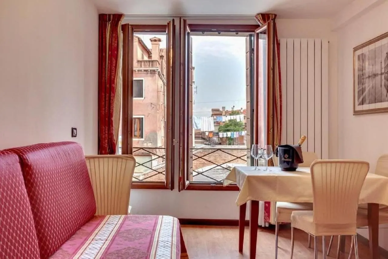 Heart Of Biennale Apartment Venice